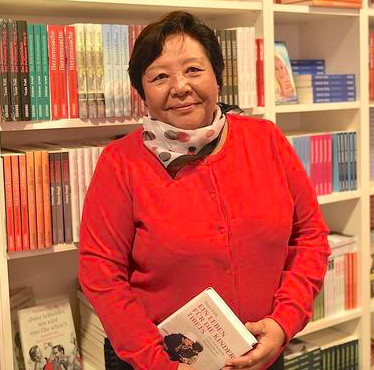 Tendol at the book launch of “A Life for the Children of Tibet - The incredible story of Tendol Gyalzur” in Switzerland