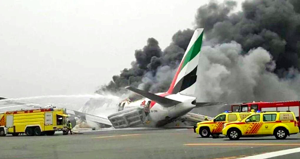 Emirate Boeing 777 Crash Lands, Luckily All 310 Onboard Safe