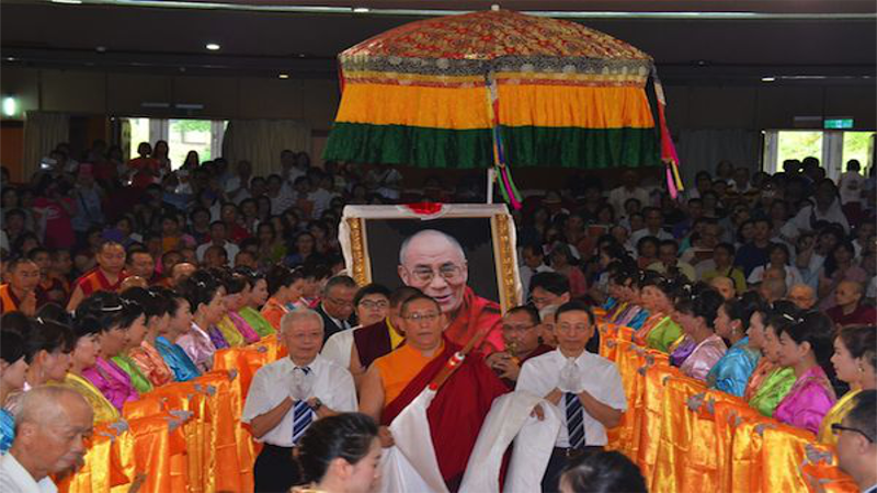 China Warns Taiwan Against The Possible Dalai Lama Visit