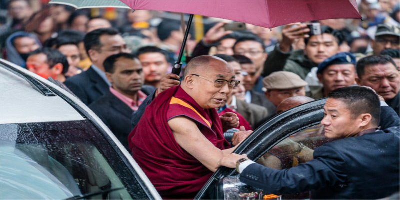 Dalai Lama Arrives In Arunachal Pradesh By Car