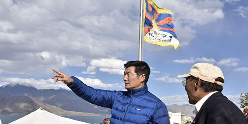 Tibetan Political Leader Hoisted Tibetan Flag At Lake Bordering Tibet