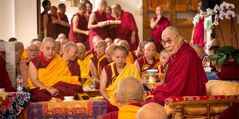 China Bans India-Trained Tibetan Monks from Teaching