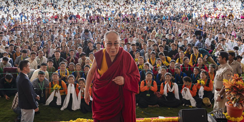 Dalai Lama Graces a Visit to the Tibetan College in Bengaluru