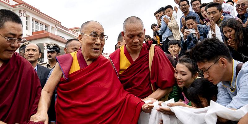 Dalai Lama Tells Tibetans to Remain Non Violent Even After His Life