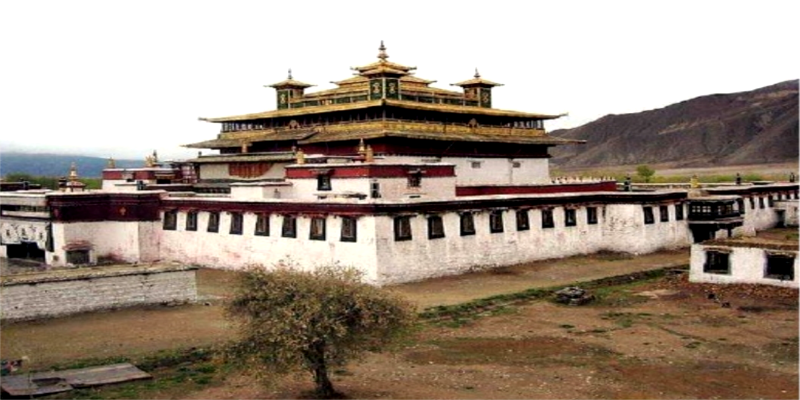 Geomantic Entanglements in Central Tibet: Royal Tombs of the Chongye Valley