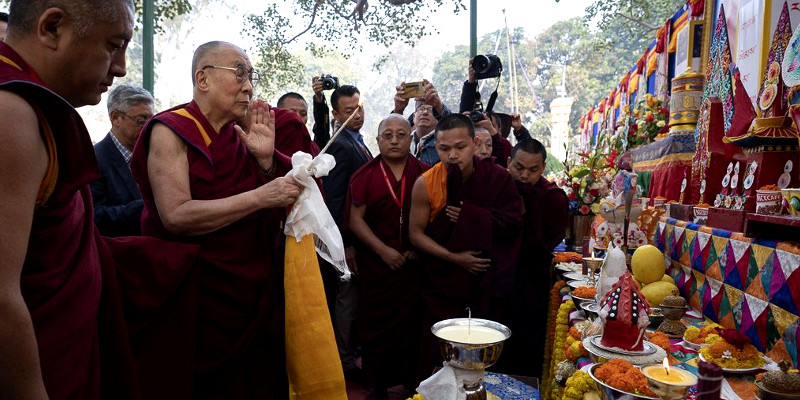 Dalai Lama Prays at Mahabodhi Temple Before Leaving Bodhgaya