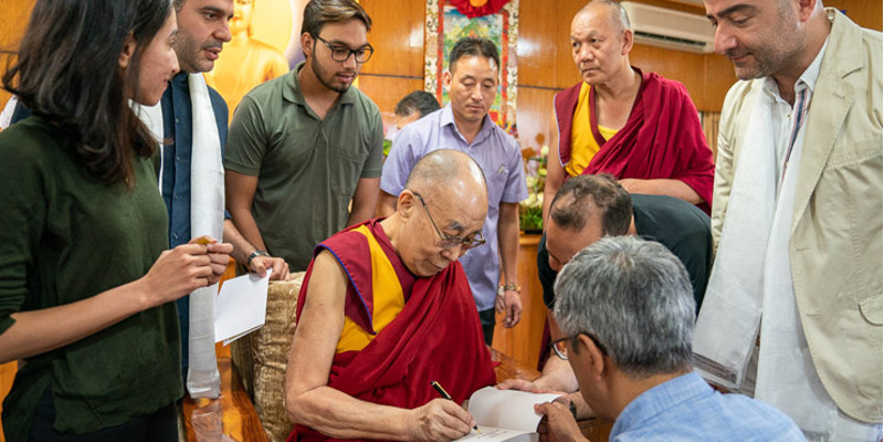 Dalai Lama to Meet Muslim Communities Leaders from India