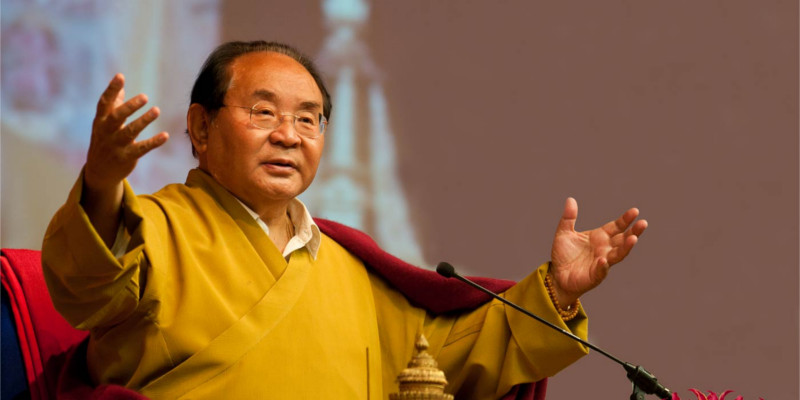 Tibetan Buddhist Teacher Sogyal Rinpoche Dies in Hospital