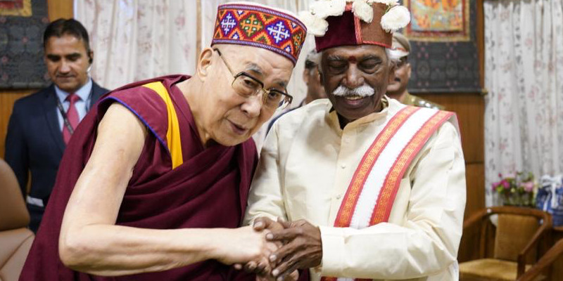 Himachal Governor Assures All Necessary Help to Tibetan Refugees