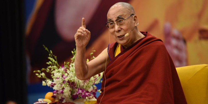 Dalai Lama Agrees to Give Live Teachings Amid Lockdown