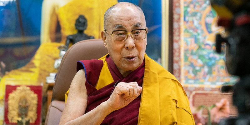 Dalai Lama Donates Medical Protective Equipment to Local Police