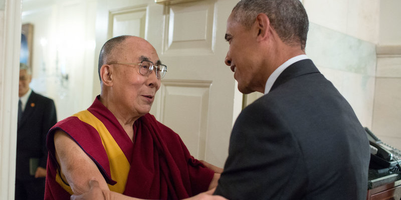 Obama Said He Loves Dalai Lama and Want Him in His Group Chat