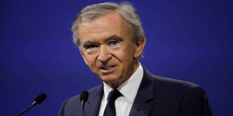 CEO of Louis Vuitton has surpassed Jeff Bezos as the world’s richest person.