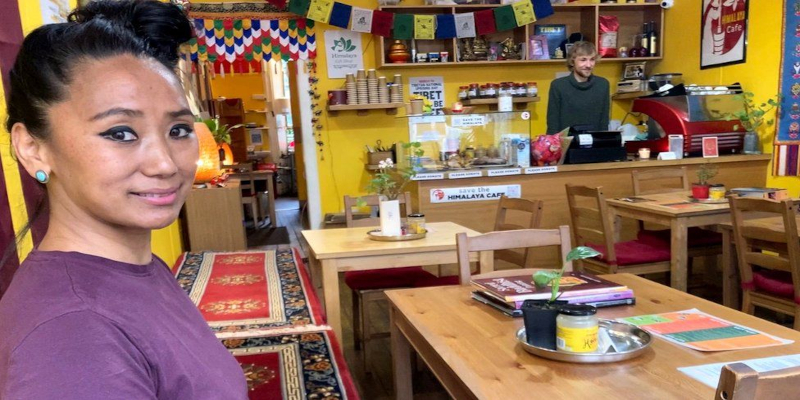 Dalai Lama supports a campaign to save an Edinburgh café he inspired.