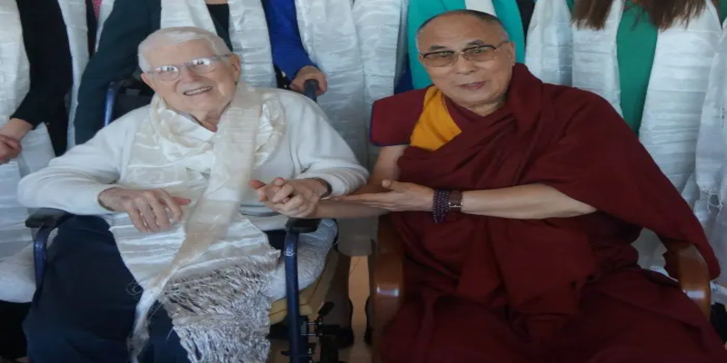 H.H. The Dalai Lama writes condolence letter on death of Dr. Aaron Beck