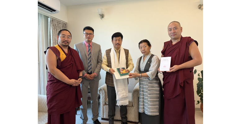 Tibetan Delegation Campaigns in Delhi After Chinese FM’s India Visit